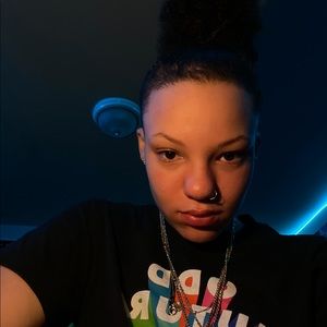 Meet your Posher, Hailee